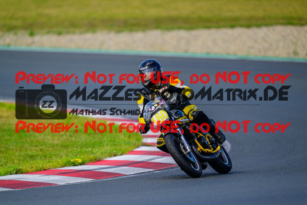 MaZZes_FotoMatrix_240724_6007705_2-368 | GELB