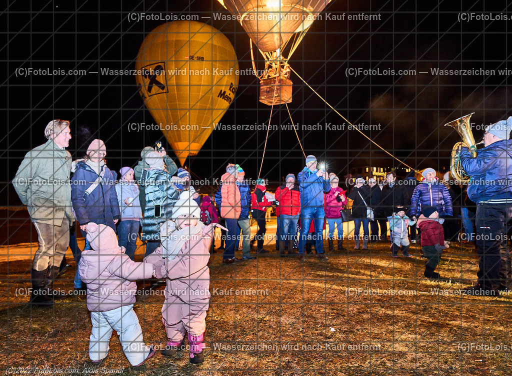ALP0481_Nacht der Ballone_Lackenhof | (C)FotoLois.com, Alois Spandl, 'Nacht der Ballone' des Ballonclub ÖTSCHERLAND in Lackenhof/Weitental, gemeinsame Veranstaltung mit Tourismusverband ÖTSCHER, Mi 28. Dezember 2022.