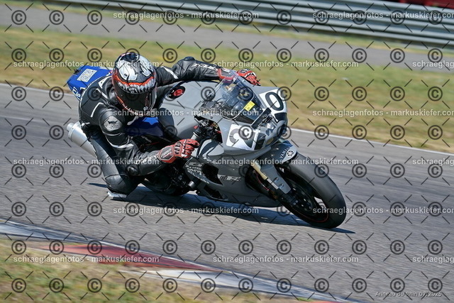 25bt04-0347 | markuskiefer.com - Realisiert mit Pictrs.com