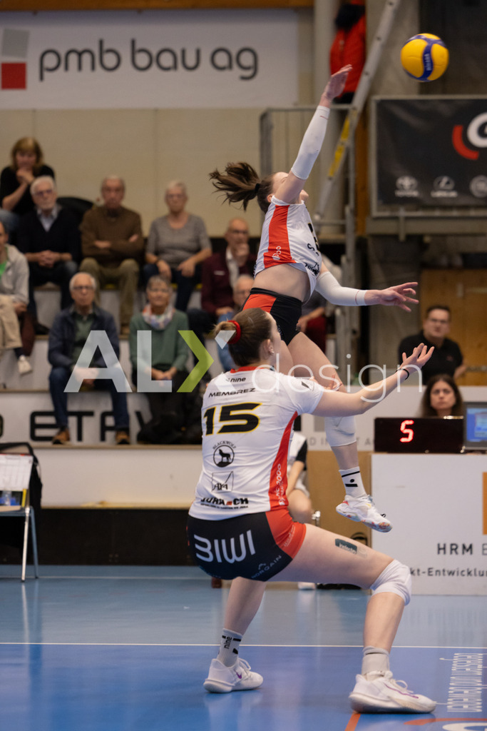 Volleyball I Frauen I Saison 2025-2026 I Volleyball NLA | Women I 1/4 Finals I VC Kanti Schaffhausen - BIWI Volleyball Franches-Montagnes I 21.02.2026 | 12 Coralie Varé (CH) (BIWI VFM) – Außenangriff - Realisiert mit Pictrs.com