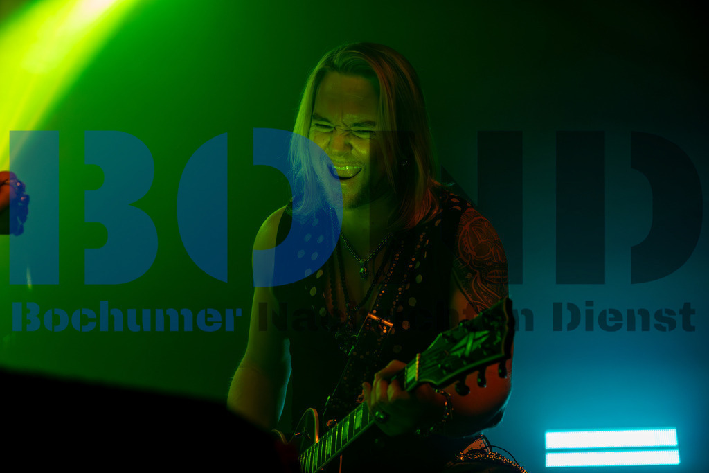 SES_NURDIO20250102-61 | bond - Realisiert mit Pictrs.com