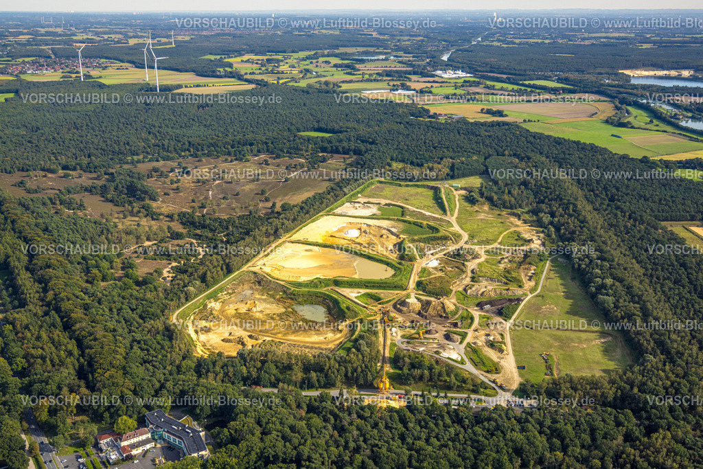 Haltern230905853 | Luftbild, Sandbetrieb Seehof am Halterner Stausee und am Waldgebiet mit Waldschäden Westruper Heide, Stockwiese, Haltern am See, Ruhrgebiet Münsterland, Nordrhein-Westfalen, Deutschland