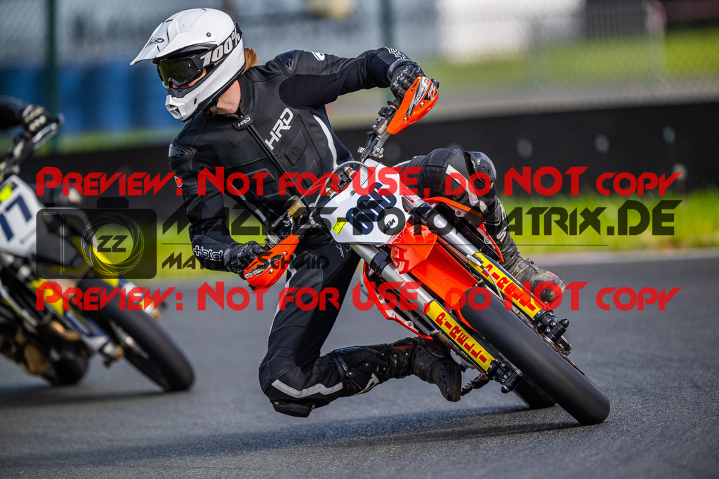 MaZZes_FotoMatrix_240621_6007705_7649 | GELB