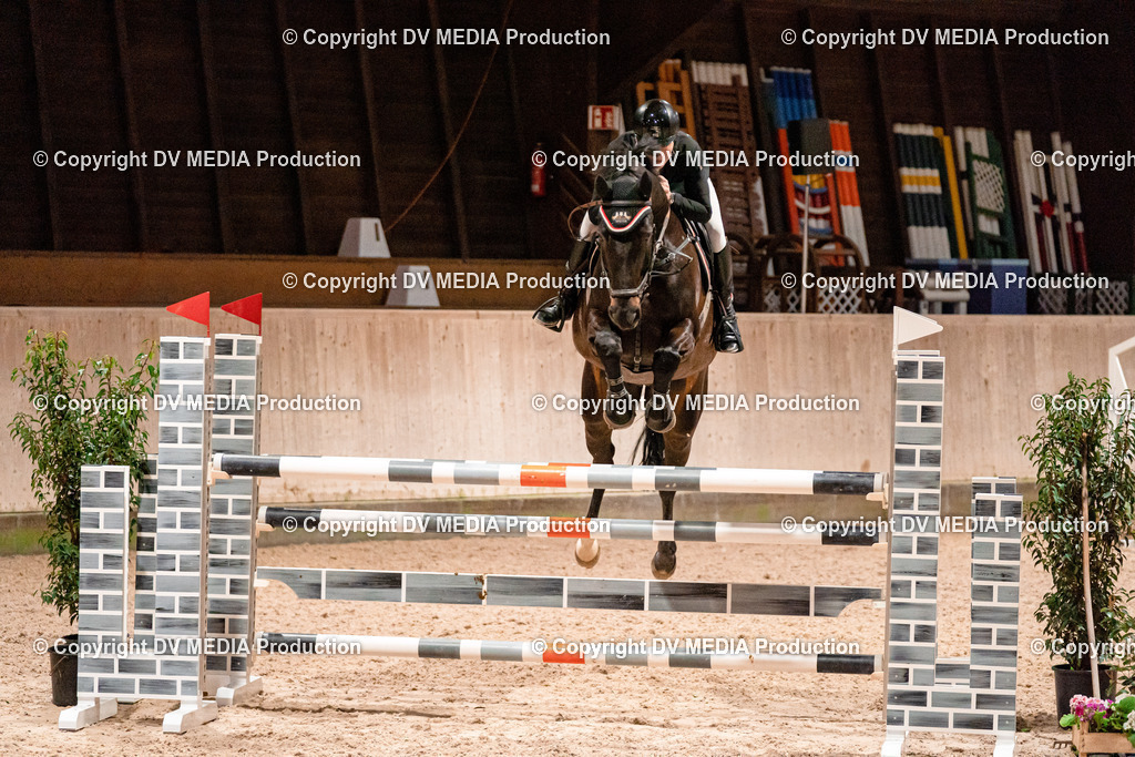 Springen Tag 1-911 | dv-media-shop - Realisiert mit Pictrs.com