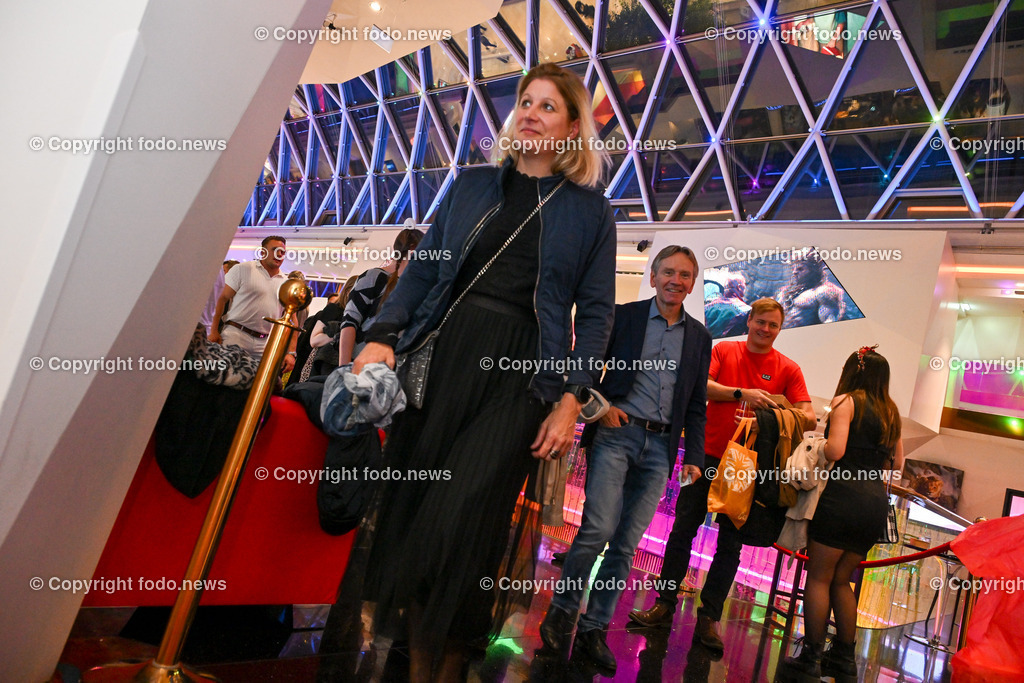 Lassts mas sche griassn_ 2 Tagesbart_ 31.10.2024-124 | bilder, linz, oberösterreich, österreich, europa, photo, foto, tiere, hunde, landwirtschaft, landschaft, politik, wirtschaft, wissenschaft, industrie, verkehr, medizin, society, fodo.news