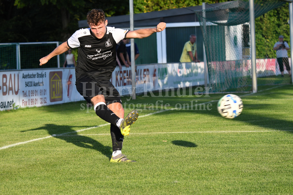 SpVgg Niederalteich : SpVgg GW Deggendorf | Maximilian Semmler (SpVgg GW Deggendorf #9) Neuzugang FC Aunkirchen - Realisiert mit Pictrs.com