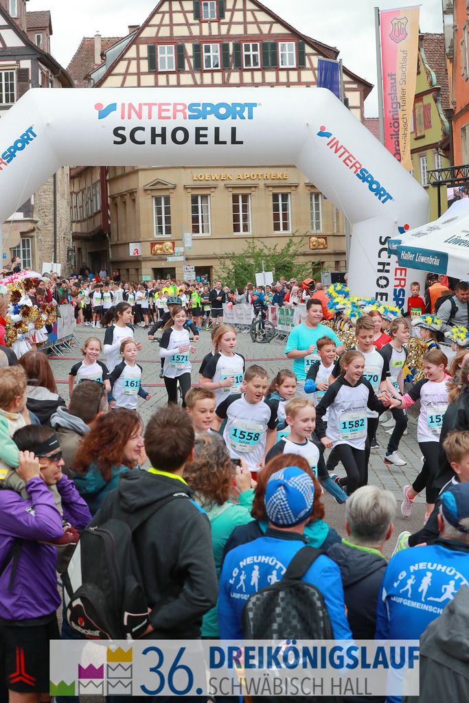 Stadtwerke Schüler und Jugendlauf 1,7km | 3koenigslauf 2022 Stadtwerke Schüler und Jugenlauf 1,7km - Realisiert mit Pictrs.com
