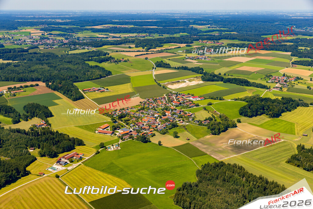 Geschenkidee Berganger bei Baiern -Die Luftbildaufnahme wurde 2025 vom UL-Flugzeug heraus erstellt ( keine Drohne ) - Hochauflösende Luftaufnahme -Nicht vergleichbar mit Google Maps oder Satelittenbilder- Die Geschenkidee !Mit Lizenz und Bildrechte bestellbar