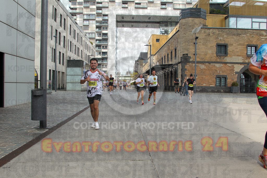 250920_1335_EV4_6204 | Sportfotografie im Rhein-Sieg Kreis, Köln, Bonn, NRW, Rheinland Pfalz, Hessen, etc. Unser Tätigkeitsfeld umfasst den Laufsport vom Volkslauf über den Marathon, Duathlon, Triathon bis zum Ultralauf wie Kölnpfad Ultra oder Schindertrail.