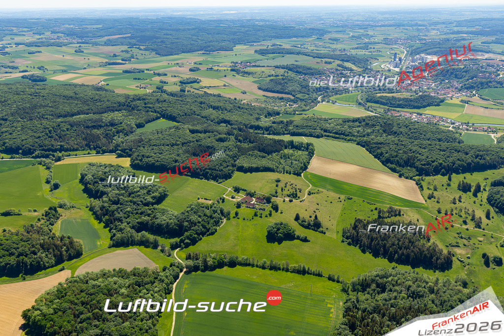 Die Luftaufnahme Sonderhof - Harburg wurde 2022 vom Flugzeug aus (keine Drohne) erstellt. Hohe Auflösung -für große Poster und Wandbilder geeignet - Garantiert!