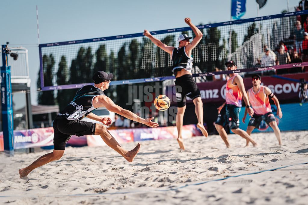 Beachvolleyball | Männer | Allianz German Beach Tour 2025 | Tourstop Bremen | 13.06.2025 | Jonas Reinhardt springt zum Ball