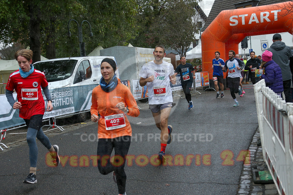 251130_1141_EX1_8273 | Sportfotografie im Rhein-Sieg Kreis, Köln, Bonn, NRW, Rheinland Pfalz, Hessen, etc. Unser Tätigkeitsfeld umfasst den Laufsport vom Volkslauf über den Marathon, Duathlon, Triathon bis zum Ultralauf wie Kölnpfad Ultra oder Schindertrail.