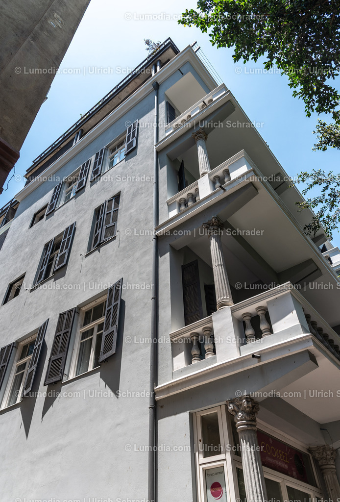 10972-10182 - Tel Aviv - Rothschild Boulevard | Stockfoto und Bilderpool mit Bildmaterial aus Deutschland, dem Harz, Halberstadt, Quedlinburg, Wernigerode und weltweit. Qualitativ hochwertige und professionelle Fotos anschauen und kaufen. - Realizzato con Pictrs.com