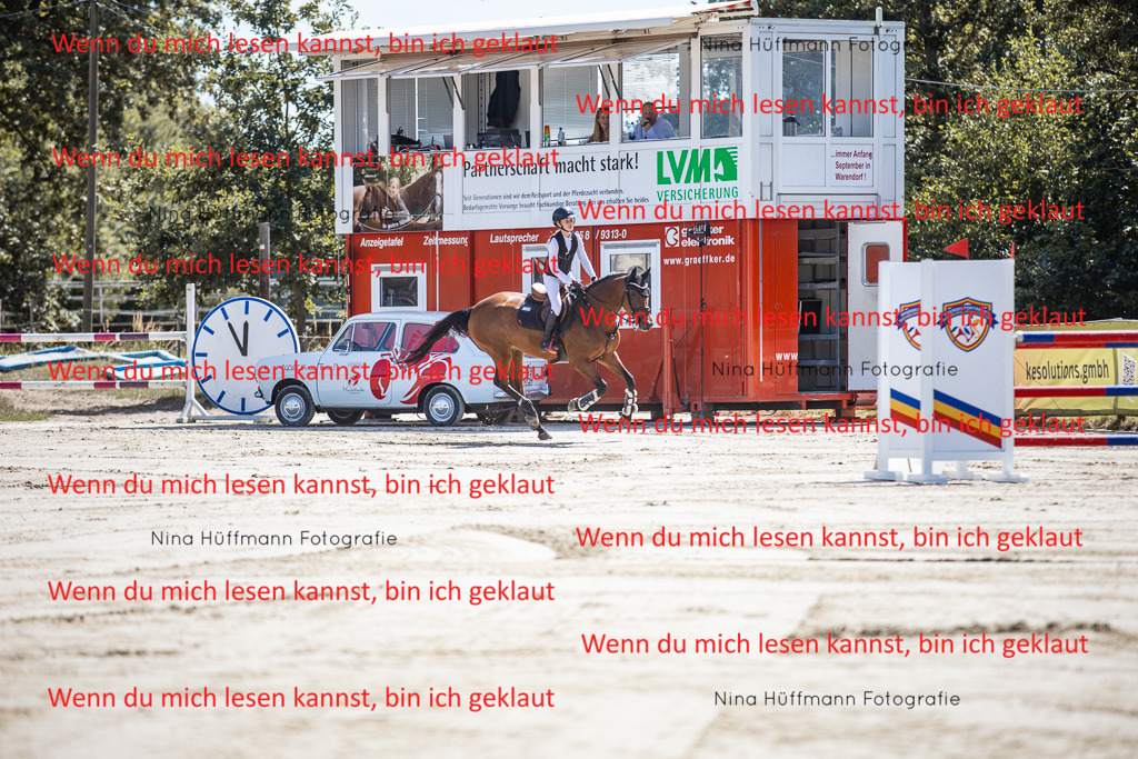 BK1A6547 | Turnierbilder Turnierfotos Nina Hüffmann Turnierfotografie Pferdefotografie Tierzeichnung Haustierzeichnung Pferdezeichnung Hundezeichnung Videograf  - Realisiert mit Pictrs.com