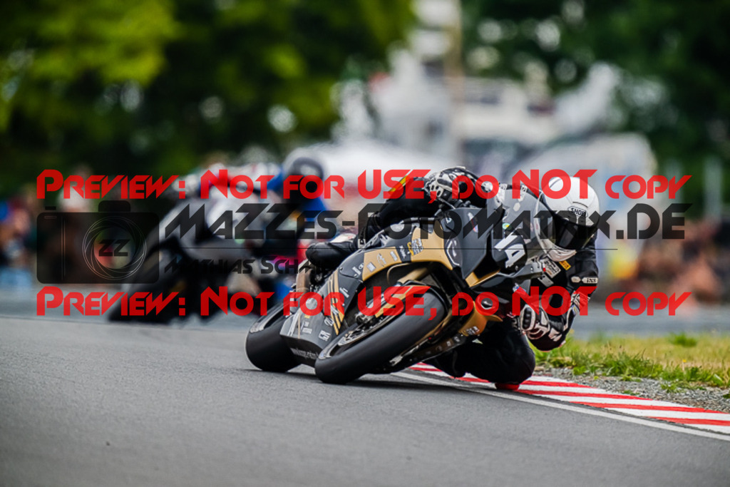 MaZZes_FotoMatrix_220723_3519 | PRO SUPERSTOCK