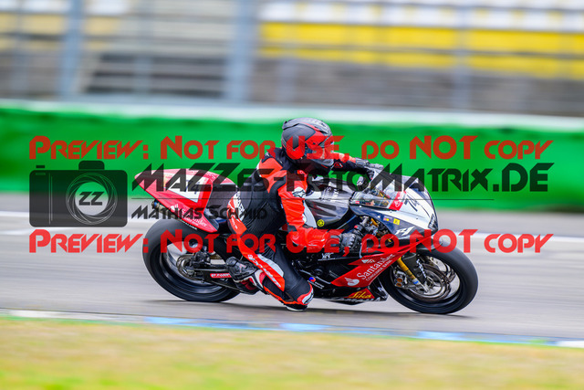 MaZZes_FotoMatrix_240615_6007705_0167 | GELB