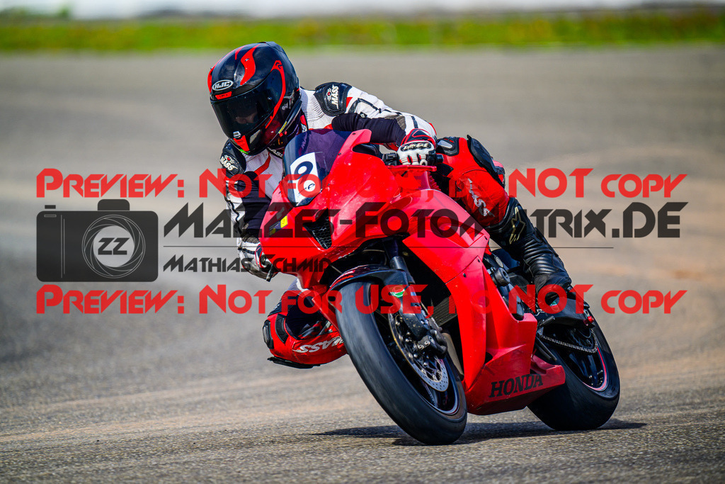 MaZZes_FotoMatrix_240910_6007705_2607 | GELB