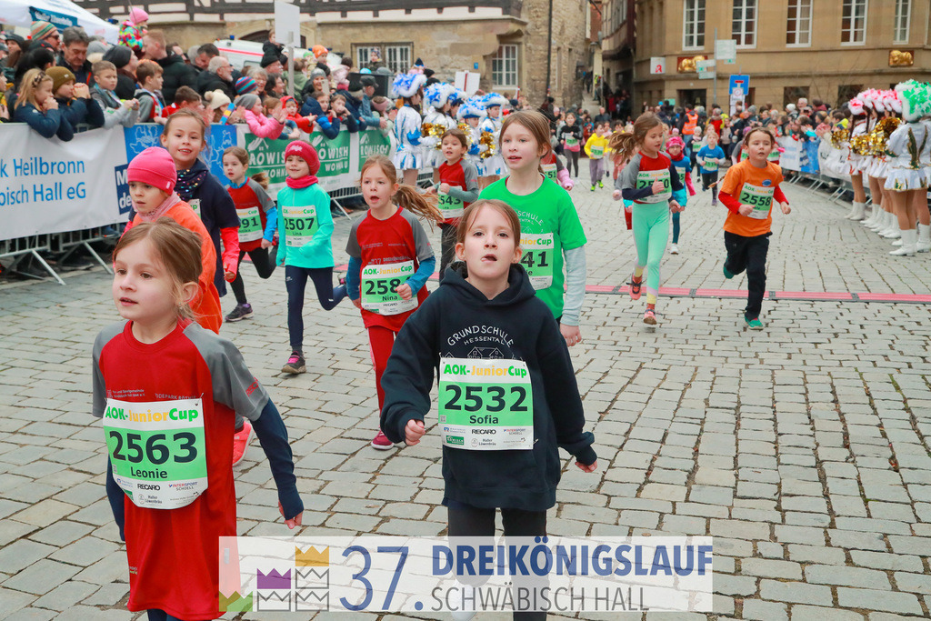 AOK JuniorCup 400m | 3Koenigslauf 2023 - Realisiert mit Pictrs.com