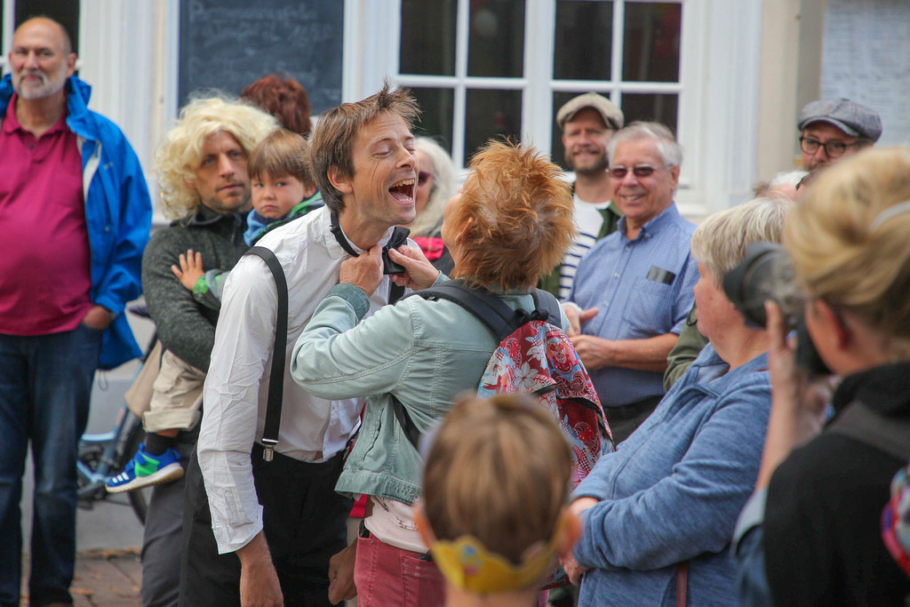 ShivaGrings_Act1_064 | Bildergalerie von Sport-Ereignissen aber auch von weiteren spannenden Dingen - nicht nur vom Niederrhein. In Anlehnung an den bekannten Spruch von Hanns Dieter Hüsch heißt das Motto: "Niederrhein ist überall".  - Realisiert mit Pictrs.com