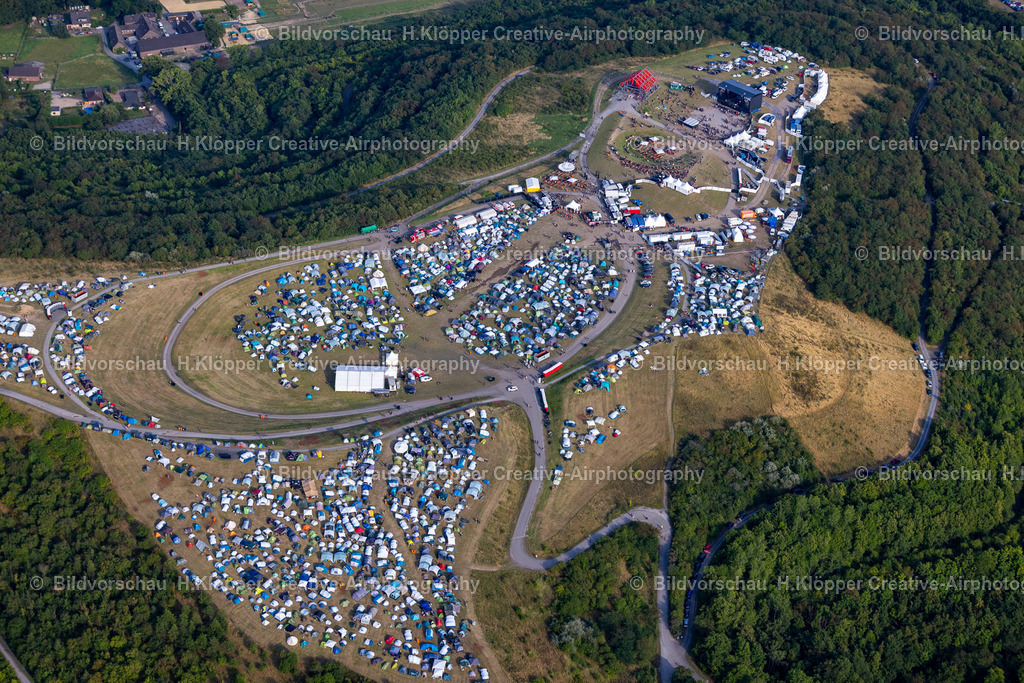 Luftbild Neukirchen-Vluyn-5475 | Musik- Konzert " Dong Open Air " auf der Freilichtbühne in Neukirchen-Vluyn im Bundesland Nordrhein-Westfalen, Deutschland - Realisiert mit Pictrs.com