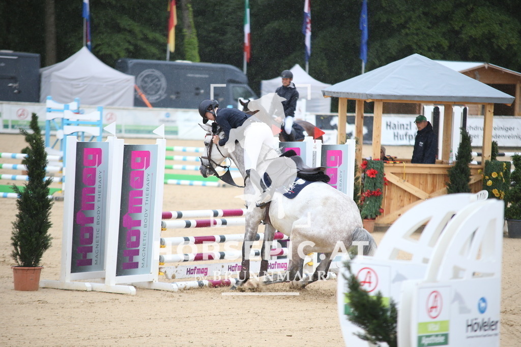 DL2Q2942 | Willkommen bei Brunnmayr - Design & Fotografie – Ihrem Spezialisten für Reitturniere und Pferdeveranstaltungen in Oberösterreich, Salzburg und Bayern! Seit über 17 Jahren sind wir leidenschaftlich dabei.