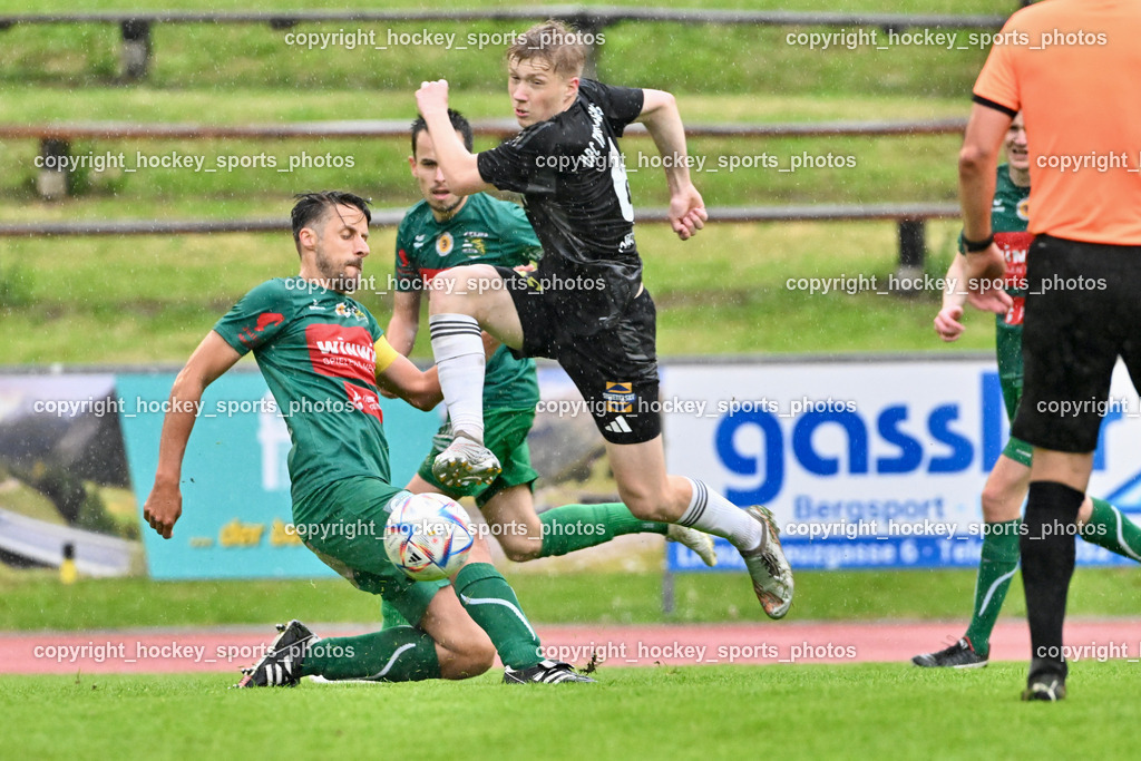 SV Rapid Lienz vs. URC Thal Assling | #5 Manuel Eder Rapid Lienz, #6 Rene Lukasser-Weitlaner Thal Assling, SV Rapid Lienz vs. URC Thal Assling, SV Rapid Lienz vs. URC Thal Assling am 08.06.2024 in Lienz (Dolomiten Satadion), Austria, (Photo by Bernd Stefan)