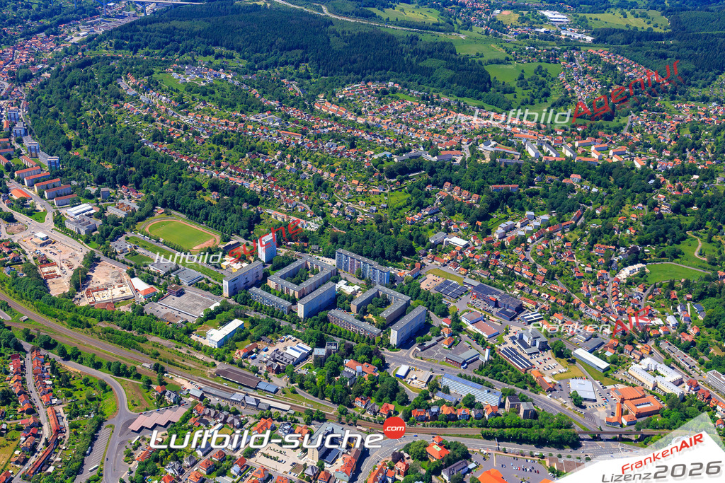Die Luftaufnahme der Stadt Suhl wurde vom UL-Flugzeug heraus erstellt ( keine Drohne )- hohe Auflösung für beste Qualität