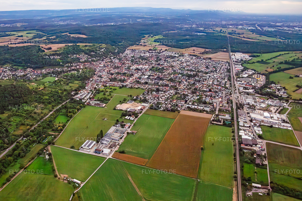 Luftbild: Ortsansicht von Norden in Weingarten im Bundesland Baden-Württemberg in Deutschland. Foto: IMG_138741.jpg vom 16.09.2023 durch Werner Riehm/FLY-FOTO.de