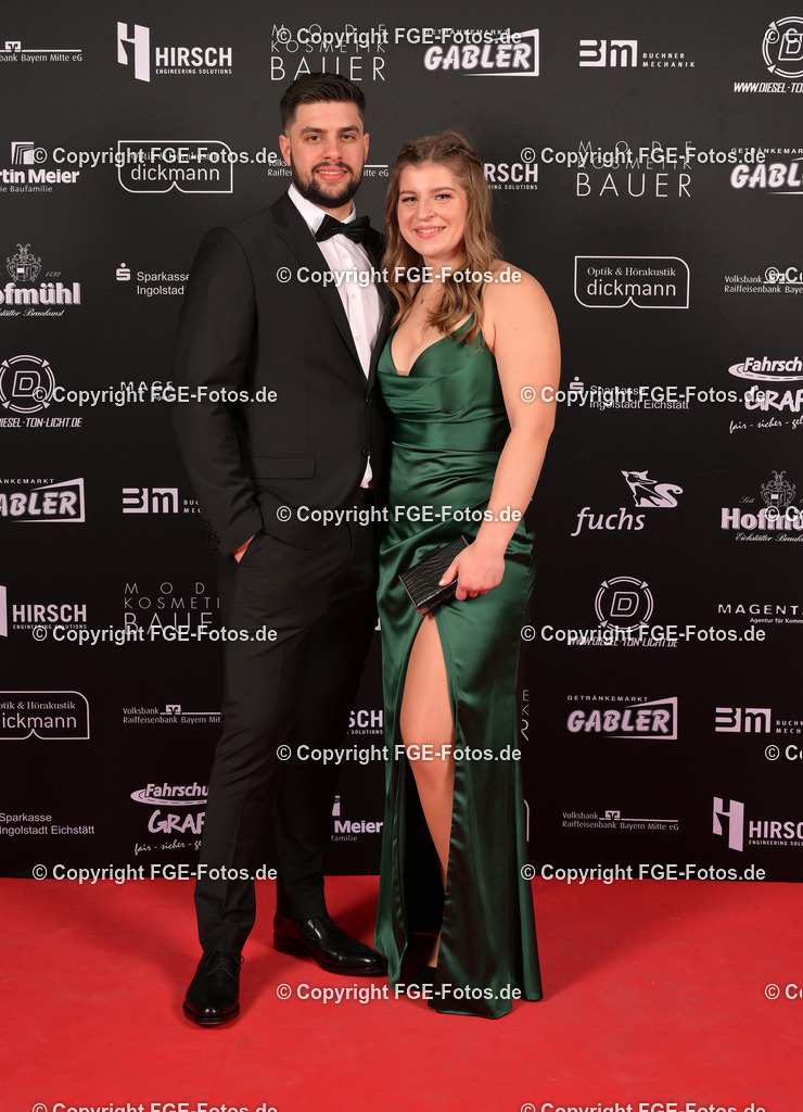 20240113-fge-fotos-0112 | Eröffnungsball der FGE am 13.01.2024 im Alten Stadttheater in Eichstätt. - Realisiert mit Pictrs.com