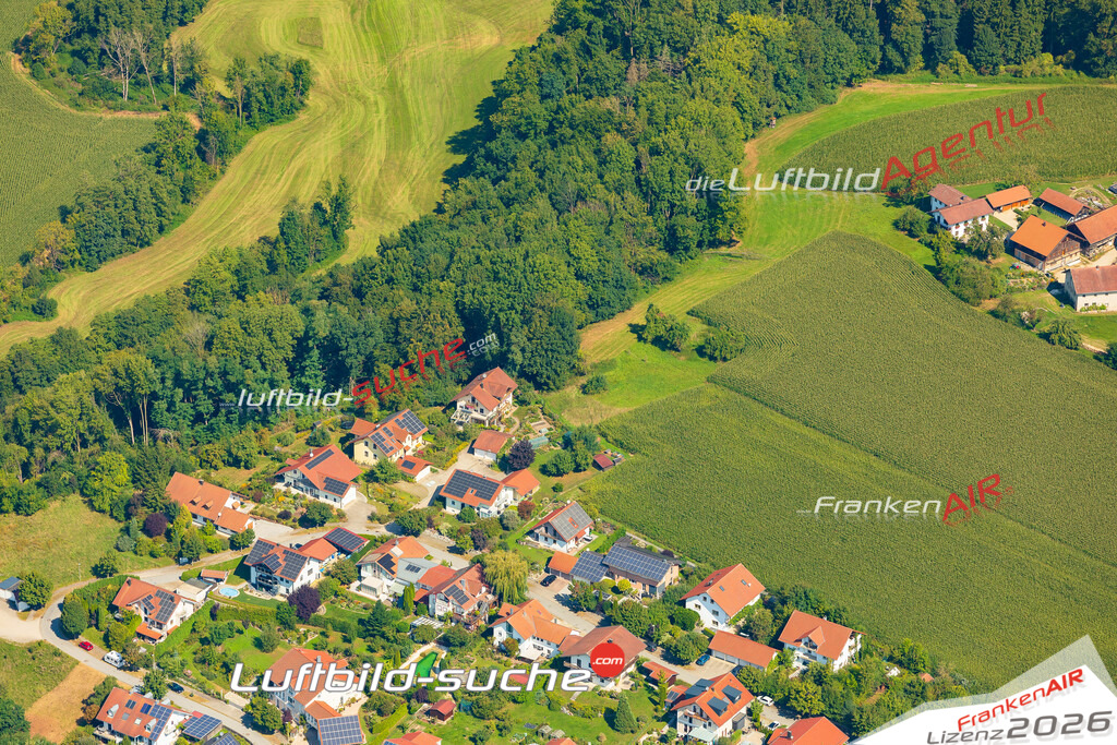 Schrägluftbild  Engertsham  Fürstenzell - Das Luftbild wurde 2025 vom UL-Flugzeug heraus erstellt ( keine Drohne ) - Hochauflösende Luftaufnahme -Nicht vergleichbar mit Google Maps oder Satelittenbilder- Die Geschenkidee !Mit Lizenz und Bildrechte bestellbar
