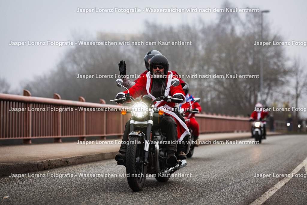 X-Mas Ride I Kiel I 2025 | Jasper Lorenz Fotografie - Realisiert mit Pictrs.com