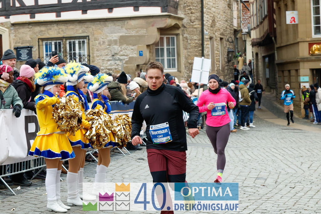 VR Bank Hauptlauf 10km | 40. Optima 3koenigslauf 2026 - Realisiert mit Pictrs.com
