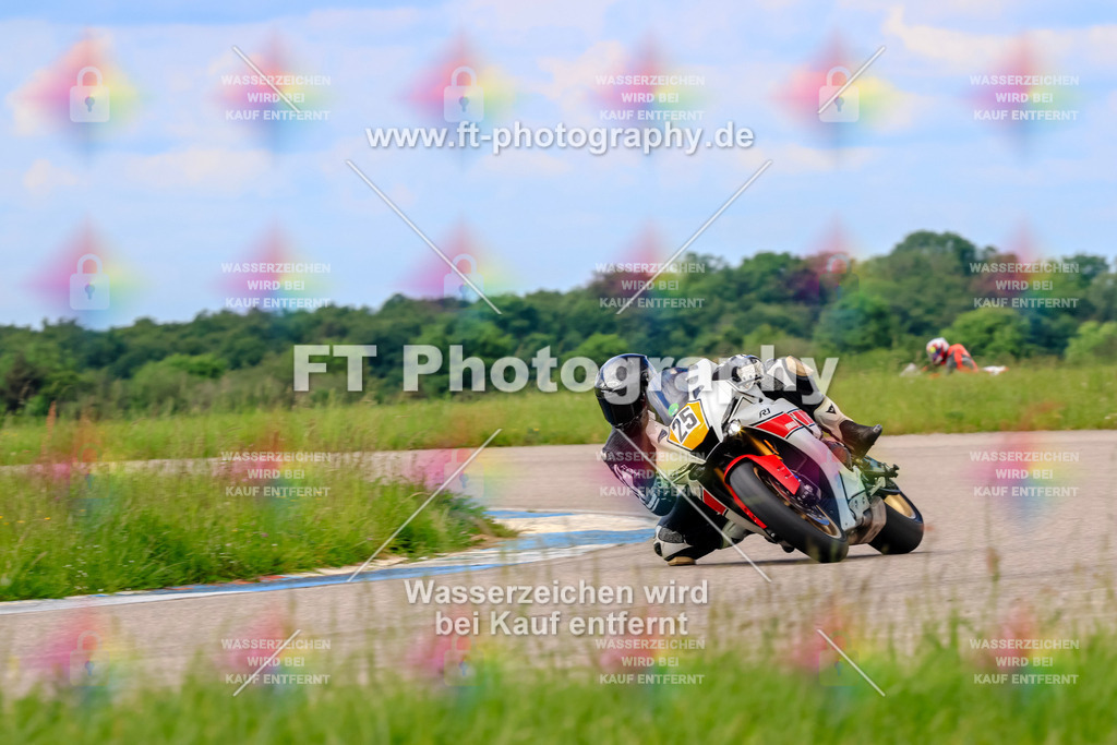 MotoTeam-1242 | Hier findet Ihr Bilder von Touristenfahrten auf der Nürburgring Nordschleife oder von anderen Veranstaltungen die ich besucht habe. Viel Spass beim Durch Schauen 