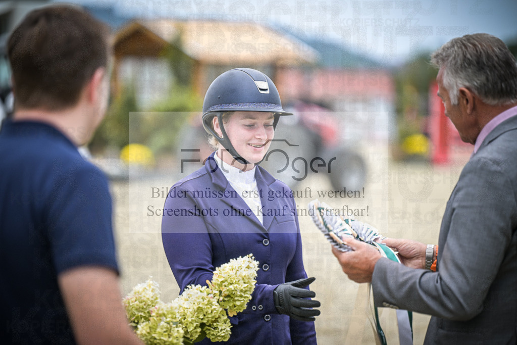 DOS_0064 | Entdecke hochwertige Reitturnierfotos von Foto Oger. Professionell, emotional und authentisch – jetzt Lieblingsmomente im Shop bestellen.Deutschlandweite Turnierfotografie. - Realisiert mit Pictrs.com