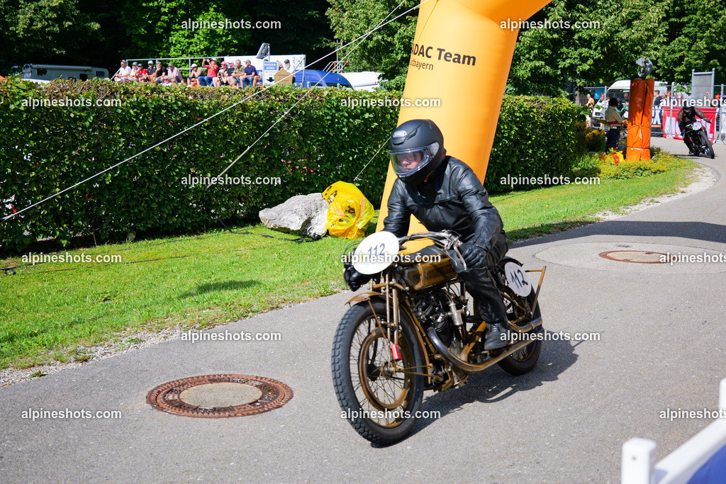 P1025927 | Erleben Sie atemberaubende, hochqualitative Fotos Ihrer Fahrt entlang der malerischen Alpenstraßen. Besuchen Sie alpineshots.com, um professionelle Aufnahmen Ihrer unvergesslichen Reise zu finden und zu kaufen - Realisiert mit Pictrs.com