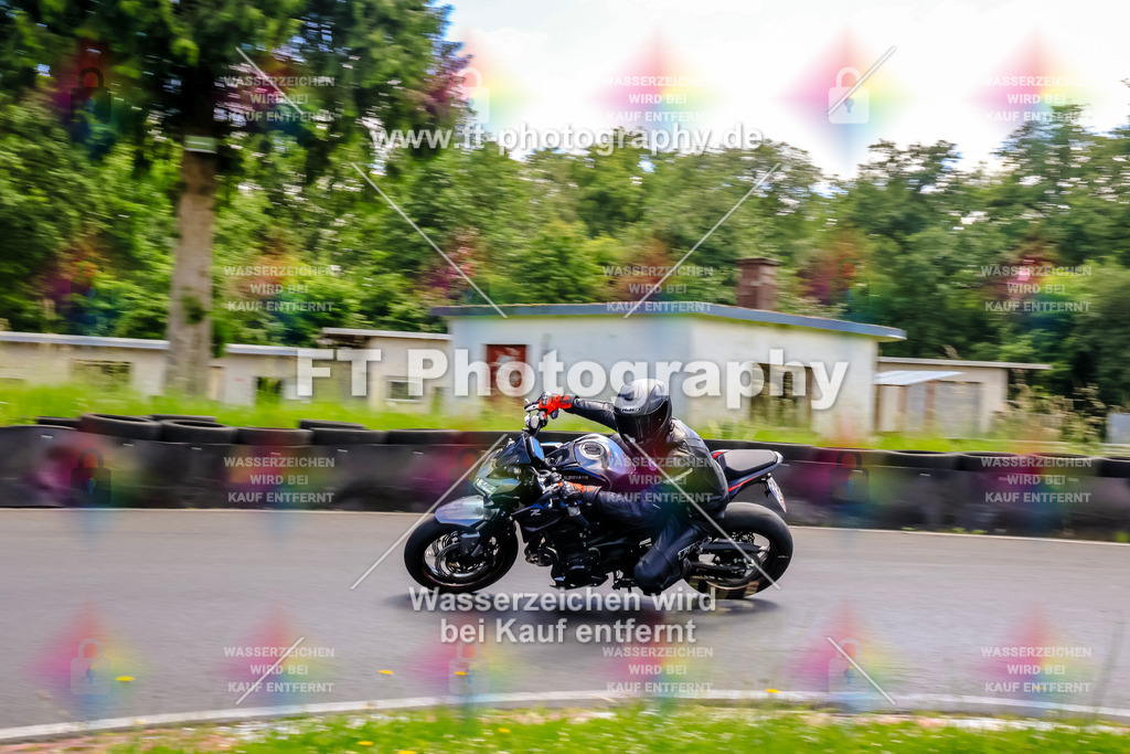 VBK-8151 | Hier findet Ihr Bilder von Touristenfahrten auf der Nürburgring Nordschleife oder von anderen Veranstaltungen die ich besucht habe. Viel Spass beim Durch Schauen 