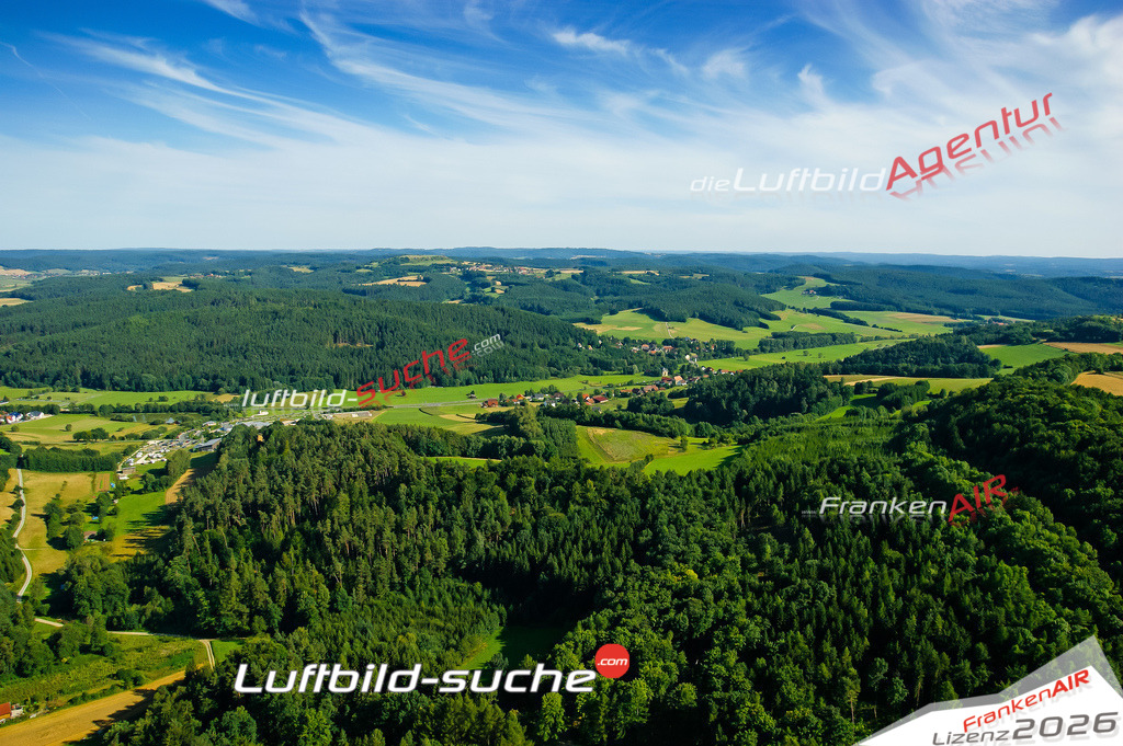 Die Luftaufnahme Obernsees - Mistelgau wurde vom UL-Flugzeug (keine Drohne) aus fotografiert.Hohe Druck- Auflösung-die Geschenkidee!