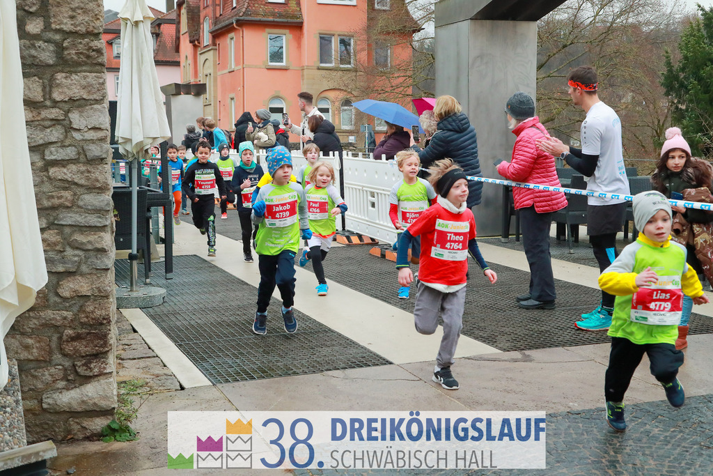 400m AOK Junior Cup | 3 Koenigslauf 2024 400m AOK Junior Cup - Realisiert mit Pictrs.com