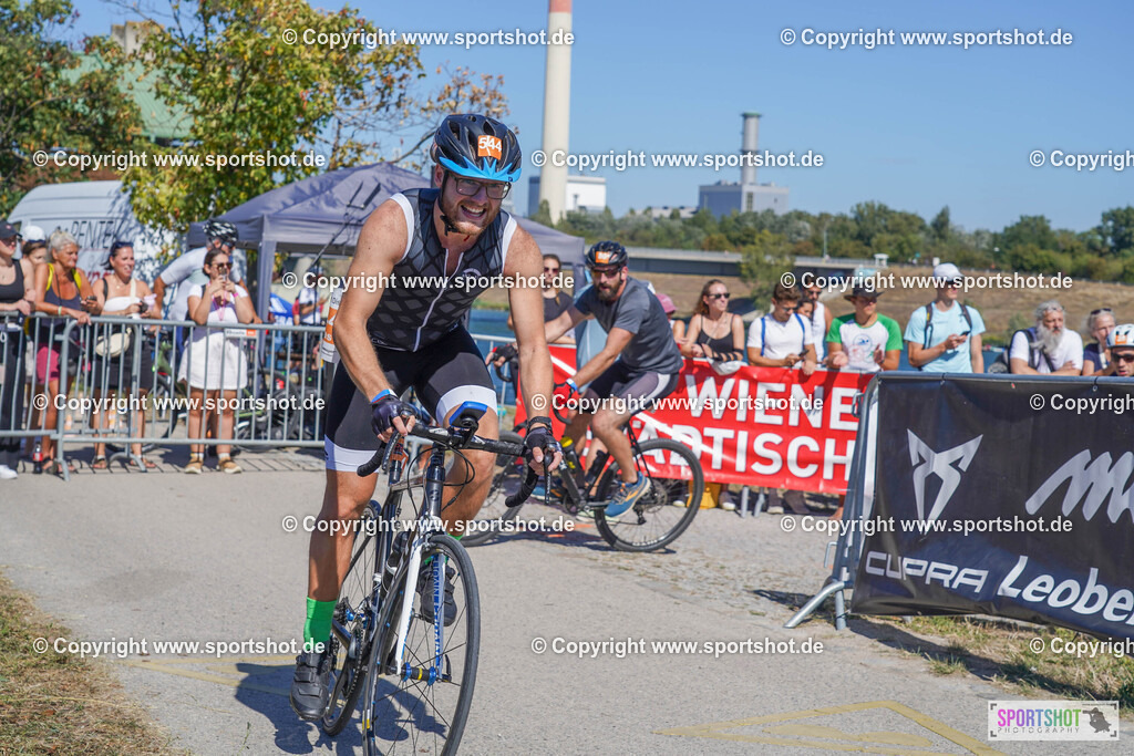 DSC01129 | Vienna Triathlon 2024                                        P3 Event                                                             #yourpictrs #sportshot_your_pictrs                 @Sportshotphotography                                     Photo Credit: www.sportshot.de