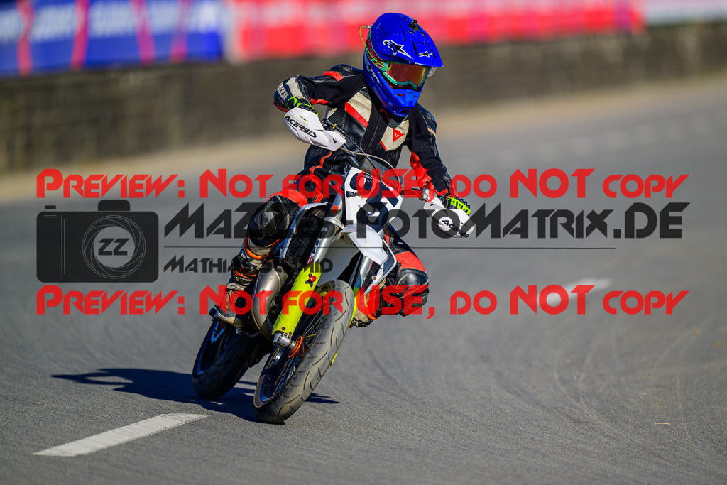 MaZZes_Fotomatrix_20241004_6007705_2240 | JUNIOR