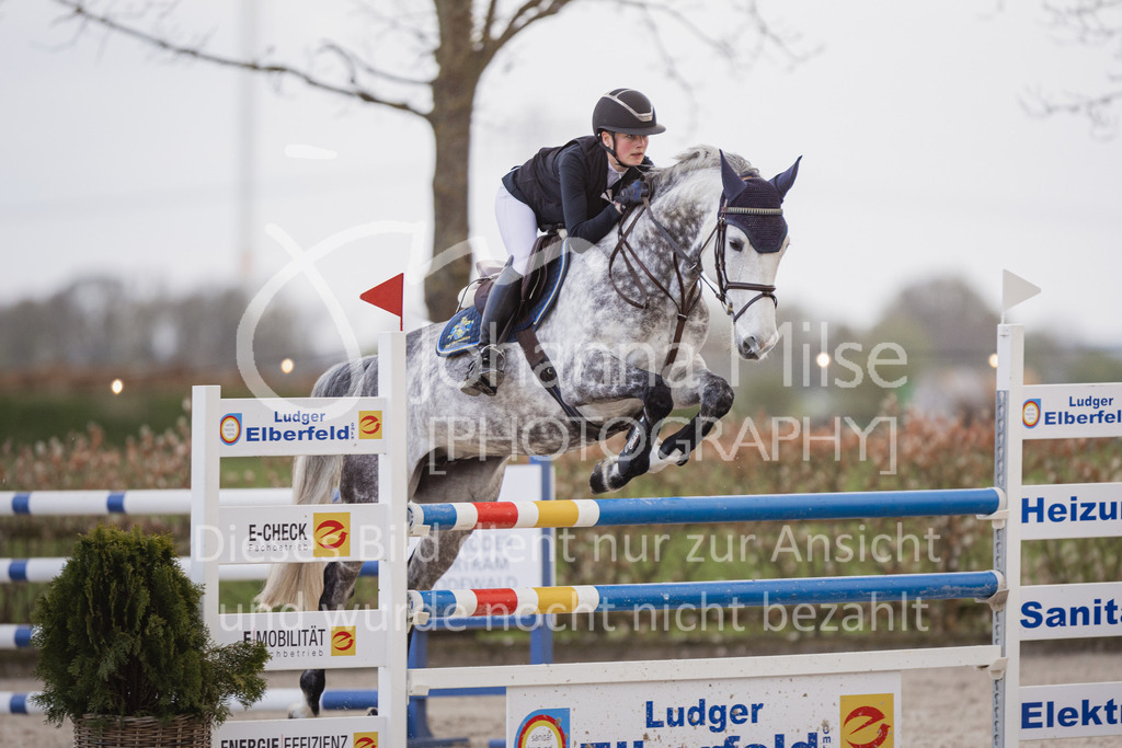 230426_HofSosath_Stil-M-656 | Deine schönsten Turniermomente als professionelle Fotos! Entdecke hochwertige Pferdesport-Fotografie im Online-Shop. Jetzt Fotos finden & bestellen!