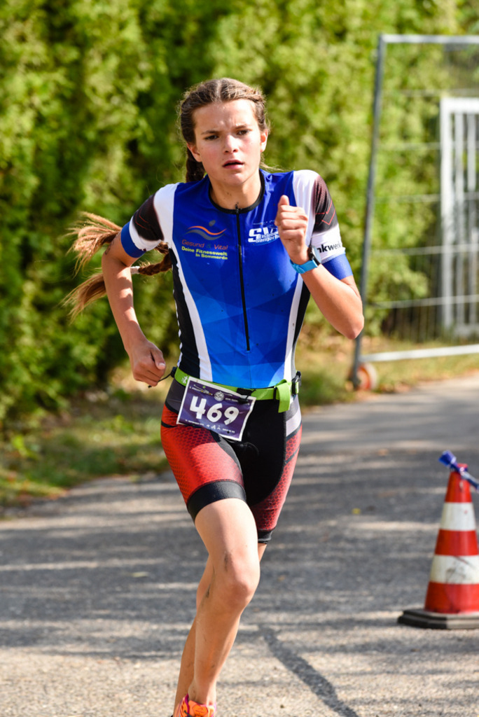 14-58-18-108-KIMAXITRI22-(c)-I.W.Ronge | Grammis Triathlonbilder - Realisiert mit Pictrs.com