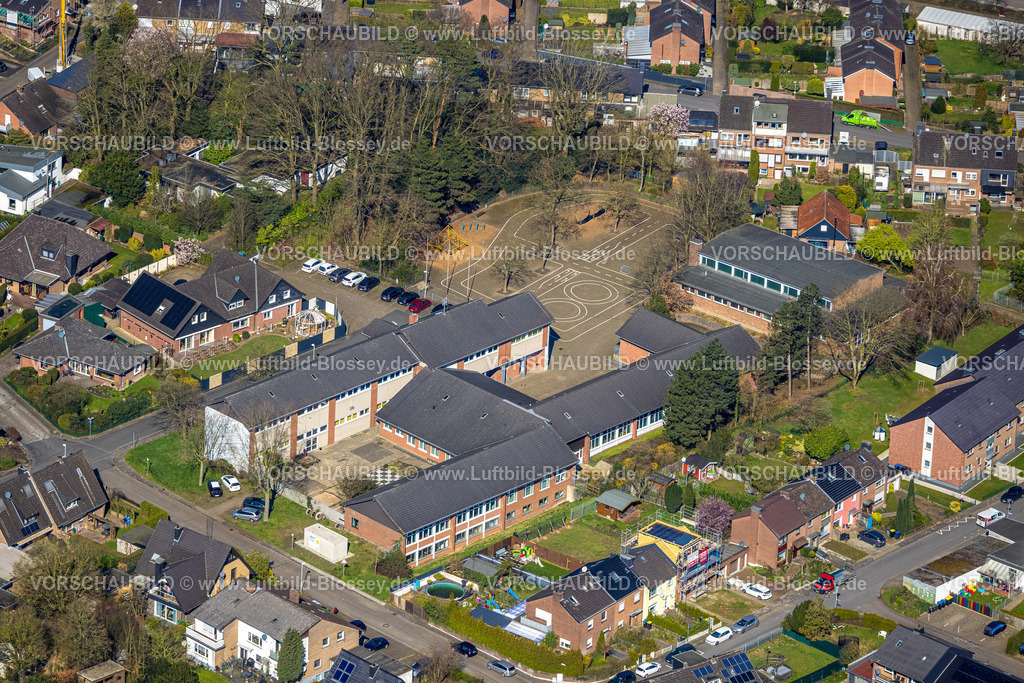 Wesel240311071 | Luftbild, GGS Theodor-Heuss-Schule mit Turnhalle, Flüren, Wesel, Nordrhein-Westfalen, Deutschland