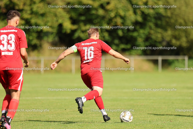 Fußball I Herren I Saison 2025-2026 I Verbandsliga Süd I 7. Spieltag I SV Schackendorf - SV Azadi Lübeck I 06.09.2025.142 | Jorrit Bernoth (16, SV Schackendorf) - Realisiert mit Pictrs.com
