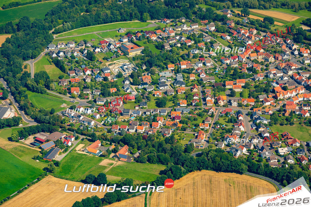 Übersichts Bild Malsfeld - Die Luftaufnahme wurde 2025 vom UL-Flugzeug heraus erstellt ( keine Drohnenaufnahme ) - Hochauflösende Luftaufnahme - für Wandbilder und großformatige Ausdrucke geeignet. Das besondere Geschenk!Hier alle&nbsp;Infos zur Lizenzierung der LuftaufnahmeWir fliegen auch dieses Jahr wieder in Ihre Region um Luftbilder zu erstellen.- Luftbild anfragen