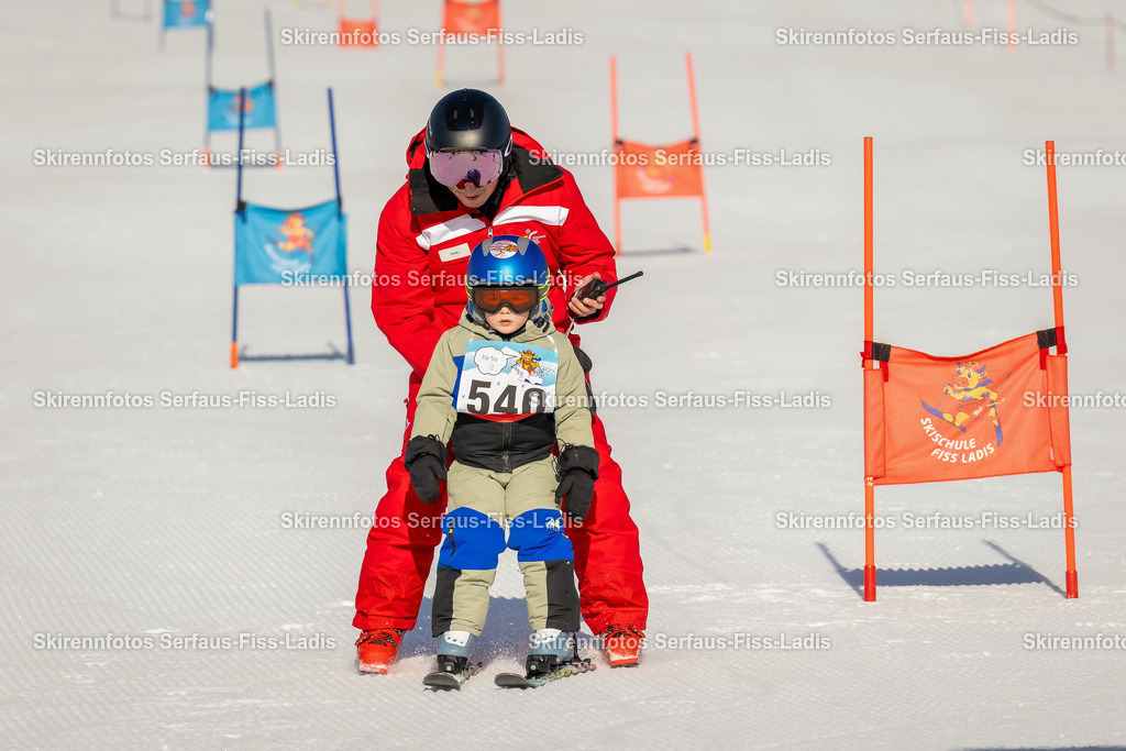 SRF_12.12.2025 0129 | SRF_12.12.2025 0129 - Realisiert mit Pictrs.com