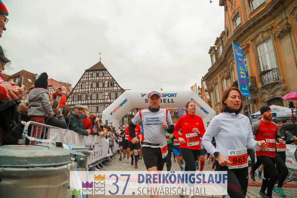VR Bank Hauptlauf 10000m | 3 Koenigslauf 2023 - Realisiert mit Pictrs.com