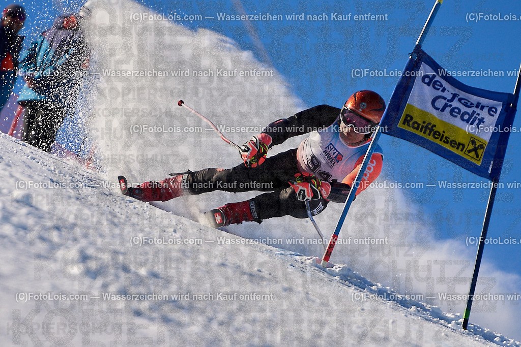 ALP4553_MASTERS-Cup_GS-A Herrn_Mihailovs Andrejs | (C)FotoLois.com, Alois Spandl. FIS Masters-Cup Wildschönau, Giant Slalom auf der Piste Schatzberg GS, Siegerehrung auf dem Dorfplatz Niederau, Sa 13. Januar 2024.