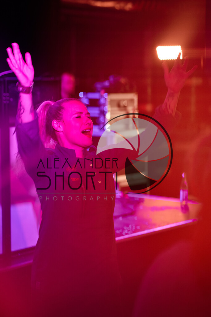 084_RC_OMEE_2025_05StationTeam_DRH00168 | alexandershorti - Realisiert mit Pictrs.com