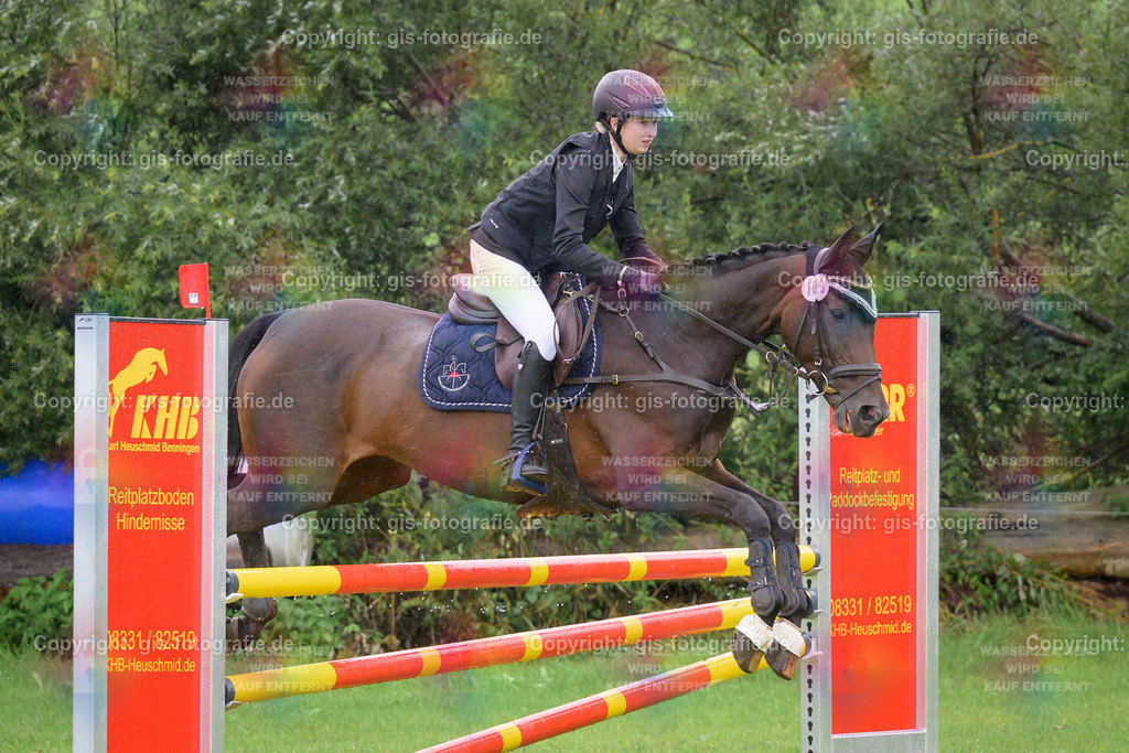 109_McWilliams_Lilly-Sophie_Faberge_A1_Springen_250802_08 | gis-fotografie